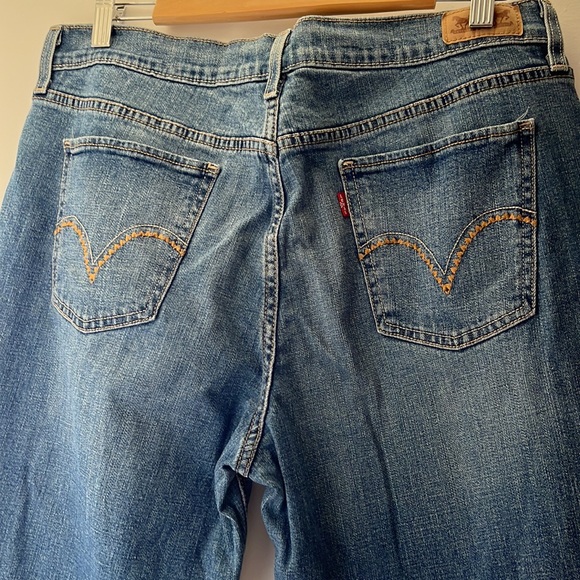 Levi’s 505 medium wash jeans straight leg - Picture 8 of 8